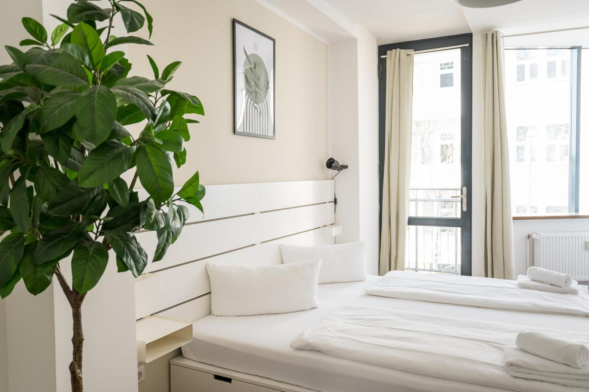 Fantastic 2 Bedroom Apartment Berlin Bagian luar foto