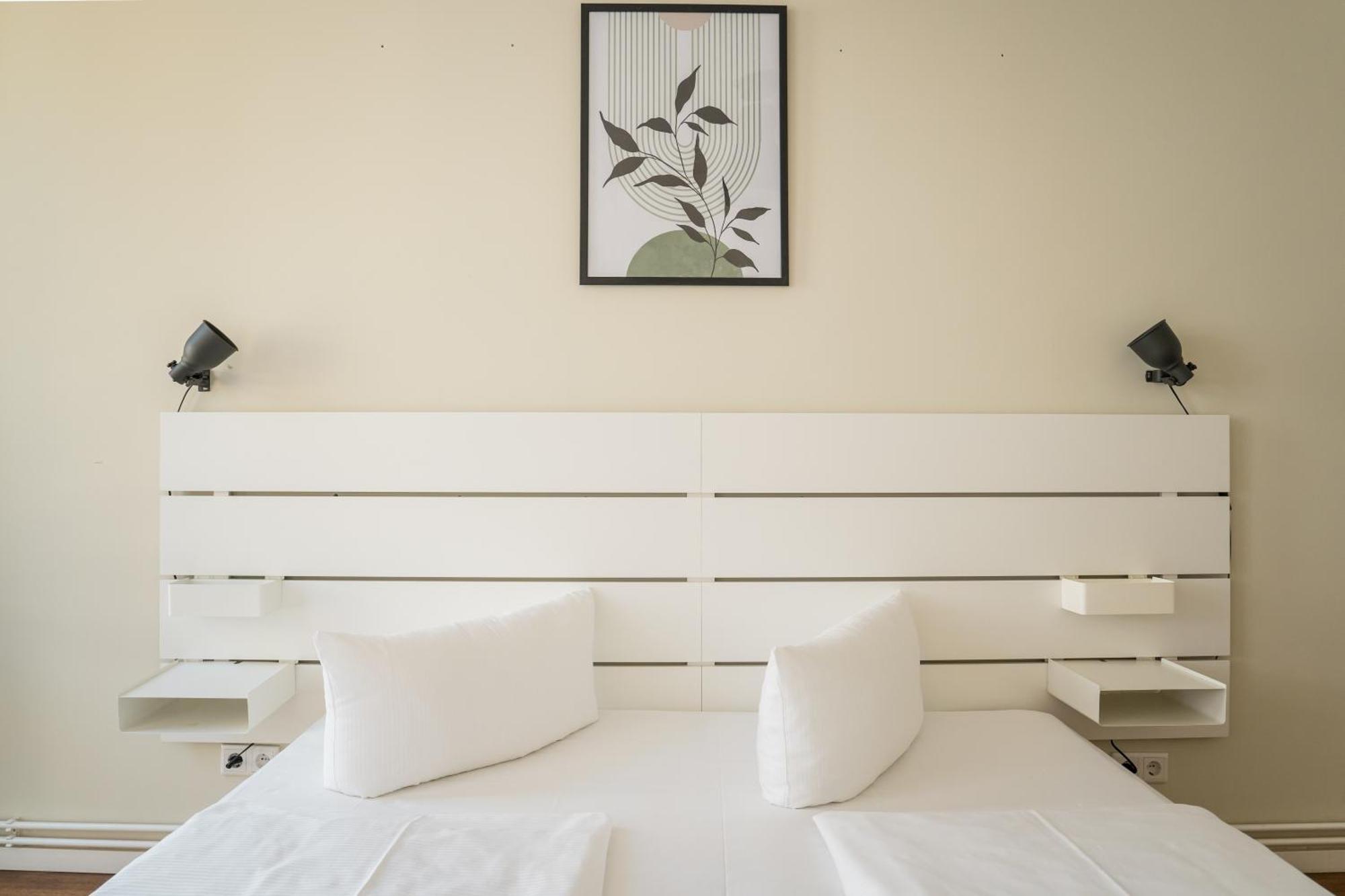 Fantastic 2 Bedroom Apartment Berlin Bagian luar foto