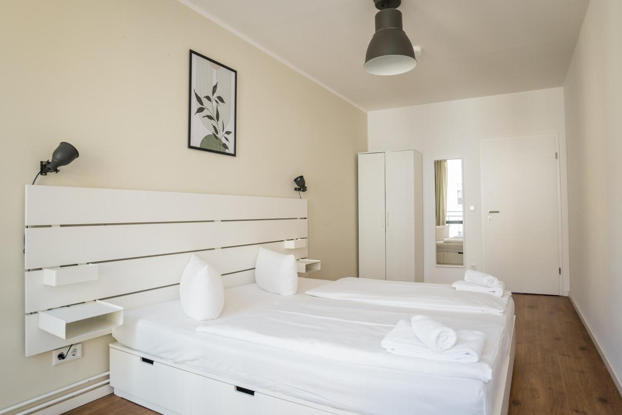 Fantastic 2 Bedroom Apartment Berlin Bagian luar foto